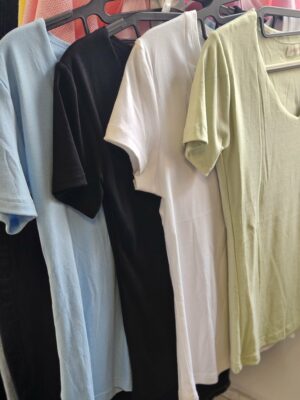 tee shirt moulant
