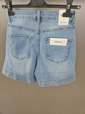 Short jean